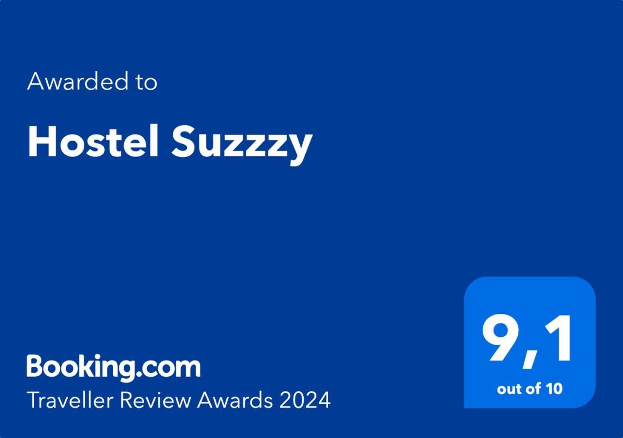 Hostel Suzzzy Novska Buitenkant foto