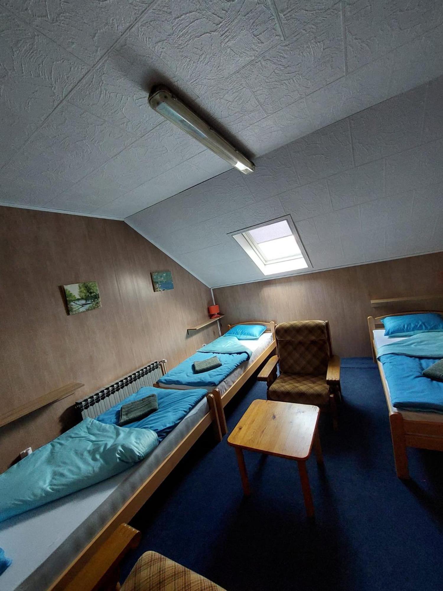 Hostel Suzzzy Novska Buitenkant foto