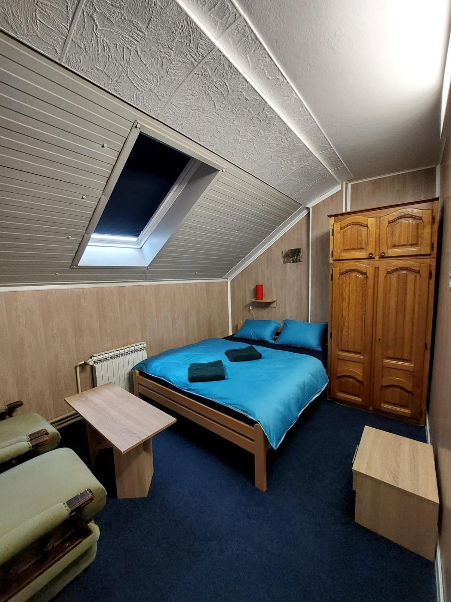 Hostel Suzzzy Novska Buitenkant foto